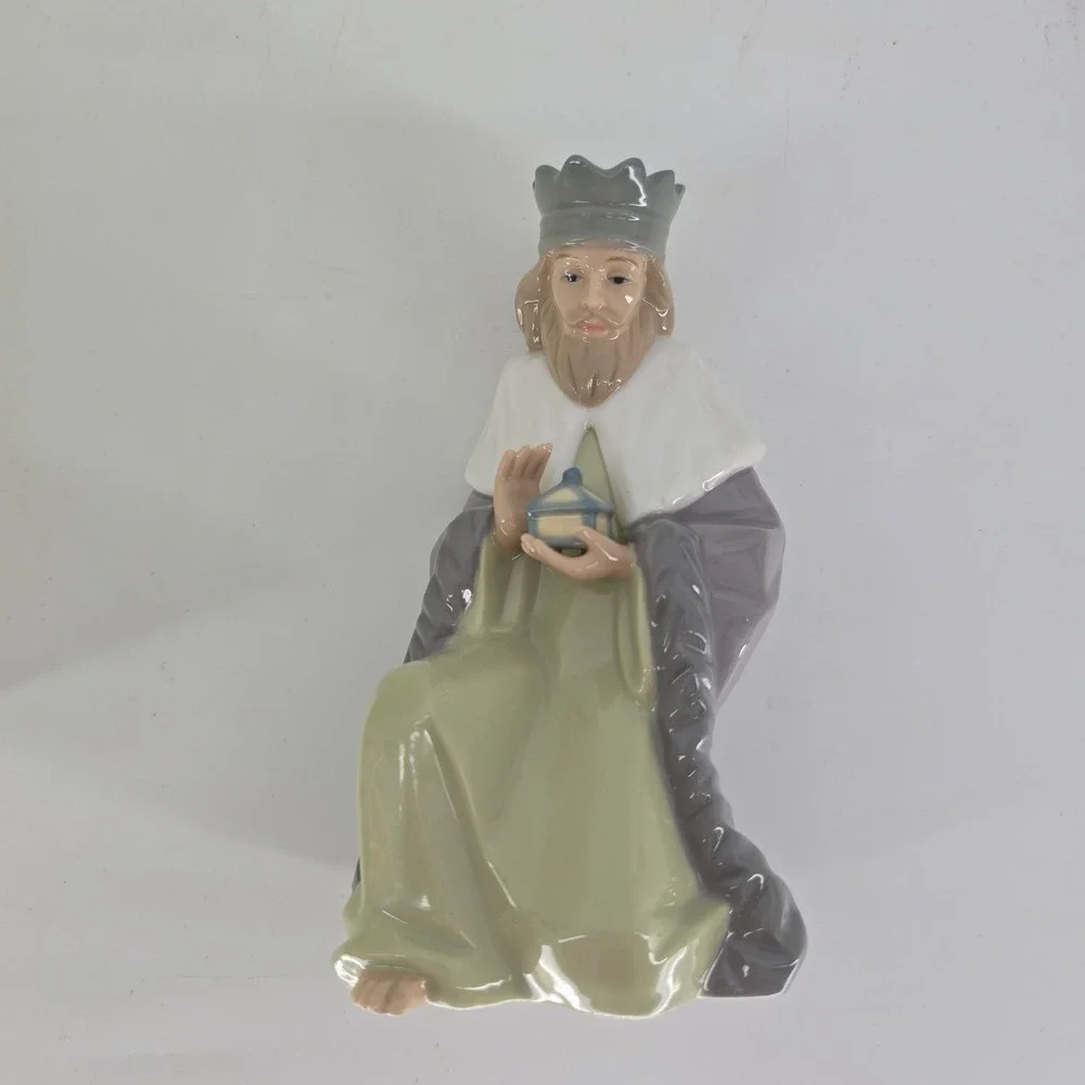 Vintage Hallmark Three Wise Men Porcelain Nativity Figurines Set Complete Boxed